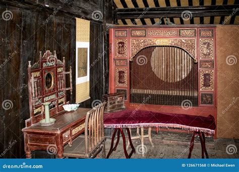 what are acicent china room ade of